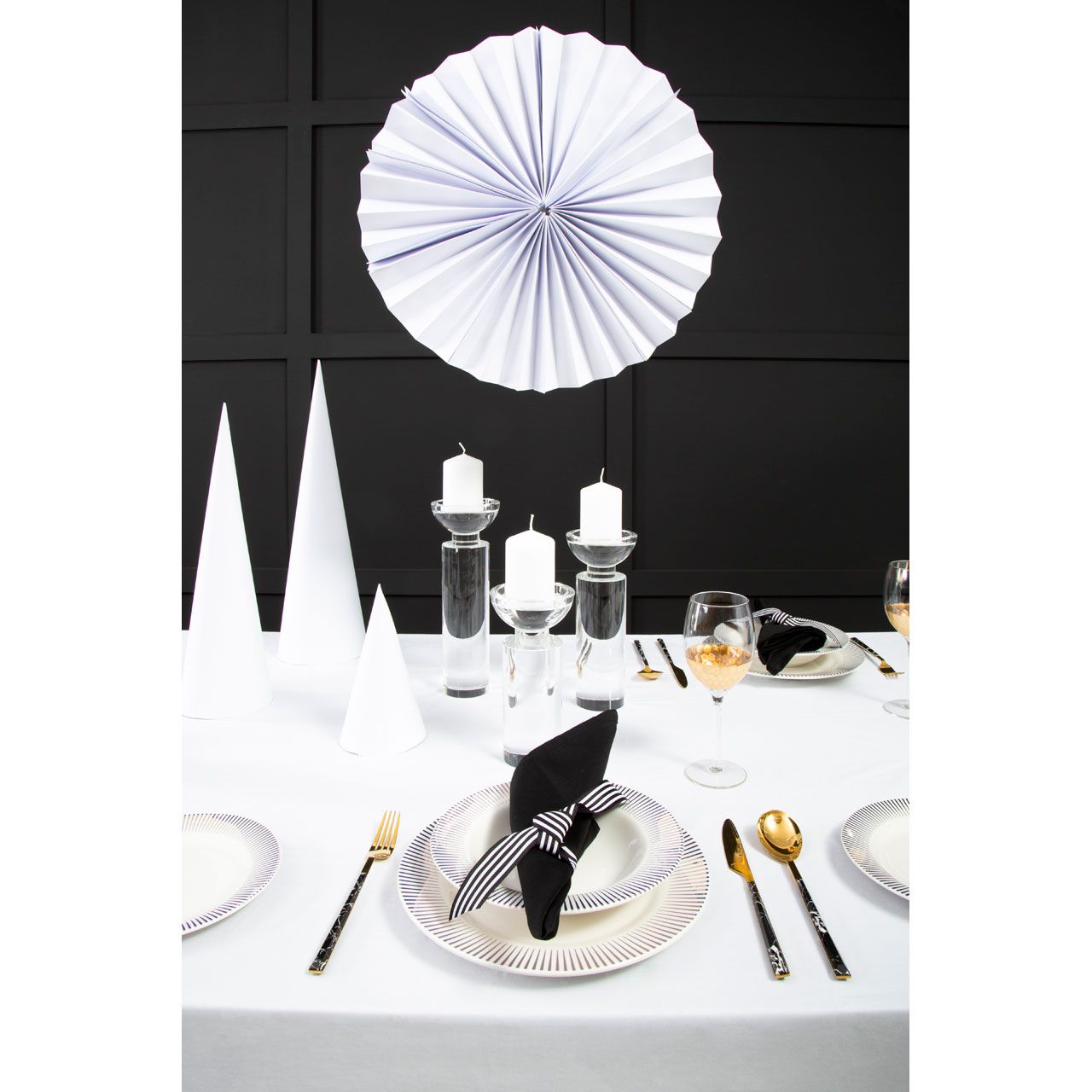 Avie 12-teiliges Spoke Porzellan-Essgeschirr